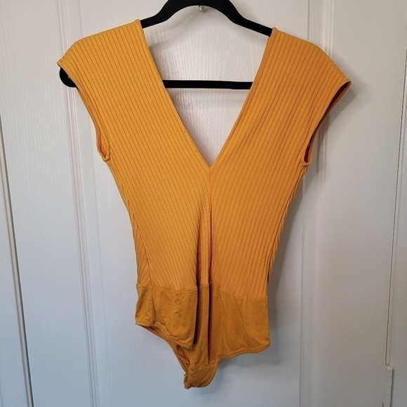 Zara Collection Ribbed Bodysuit S Small - Picture 4 of 7